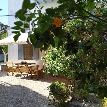 Liknon Guesthouse Villa Galaxidi Exterior foto