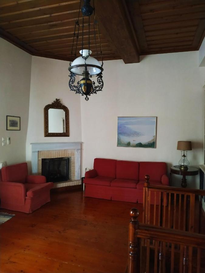 Liknon Guesthouse Villa Galaxidi Exterior foto