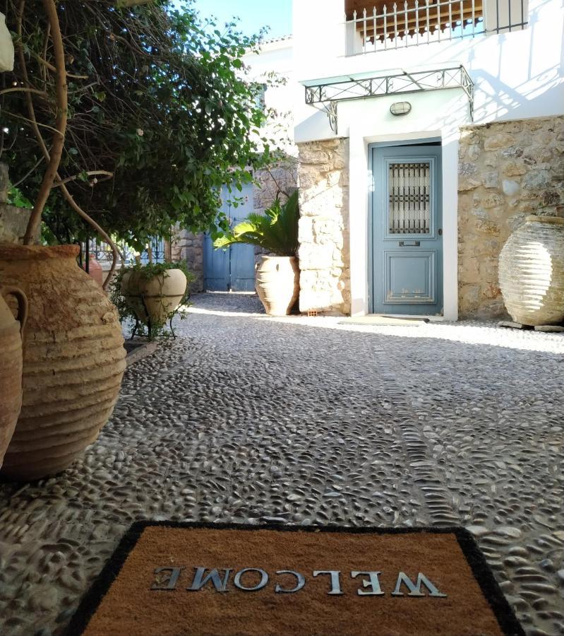 Liknon Guesthouse Villa Galaxidi Exterior foto