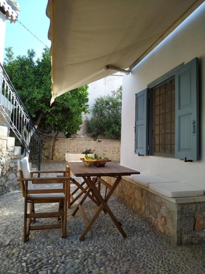 Liknon Guesthouse Villa Galaxidi Exterior foto
