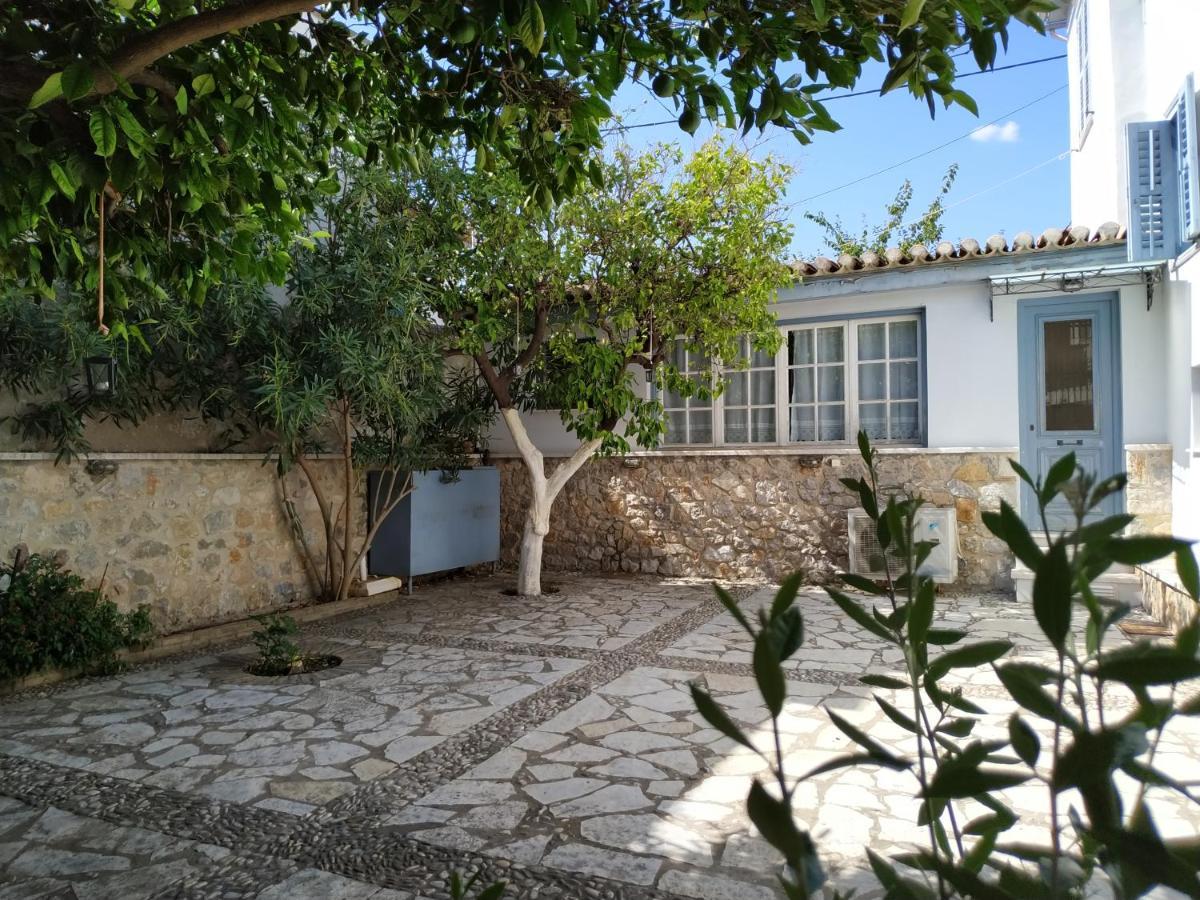 Liknon Guesthouse Villa Galaxidi Exterior foto